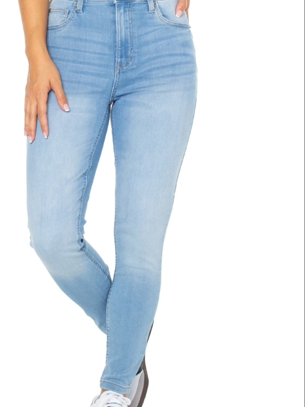 Celebrity Pink Women's Skinny Jeans Light Blue Denim Stretch Button Zip size 5